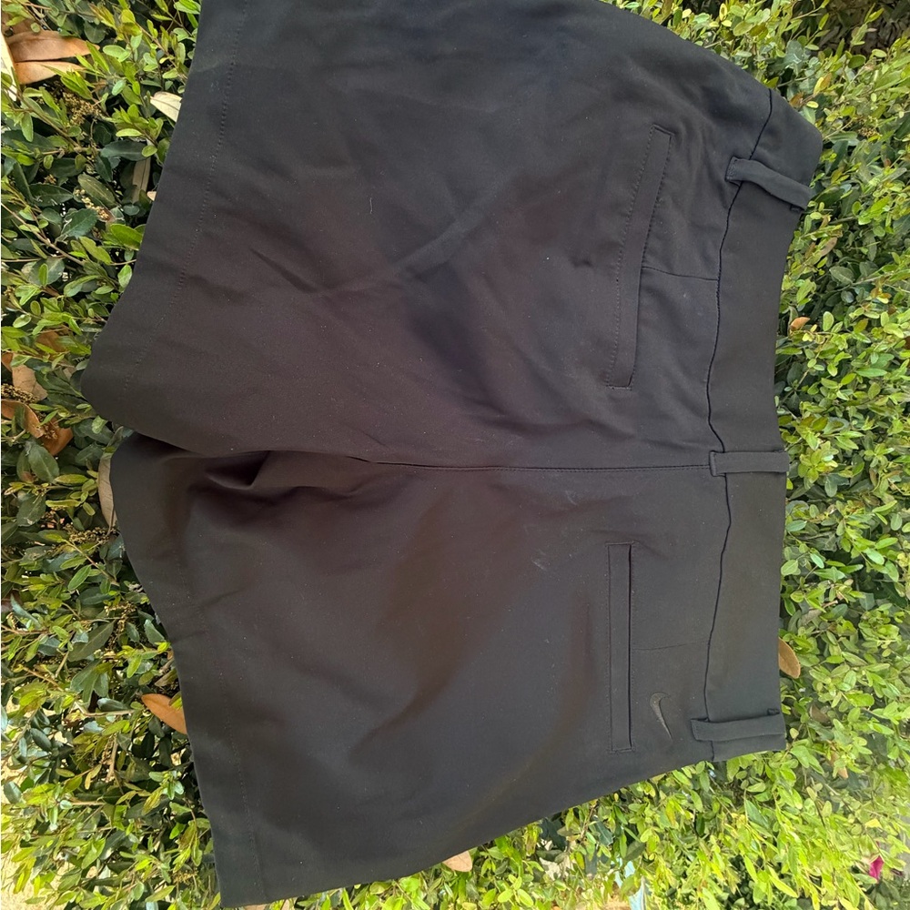 Nike Women's Black golf Shorts - Picture 2 of 7